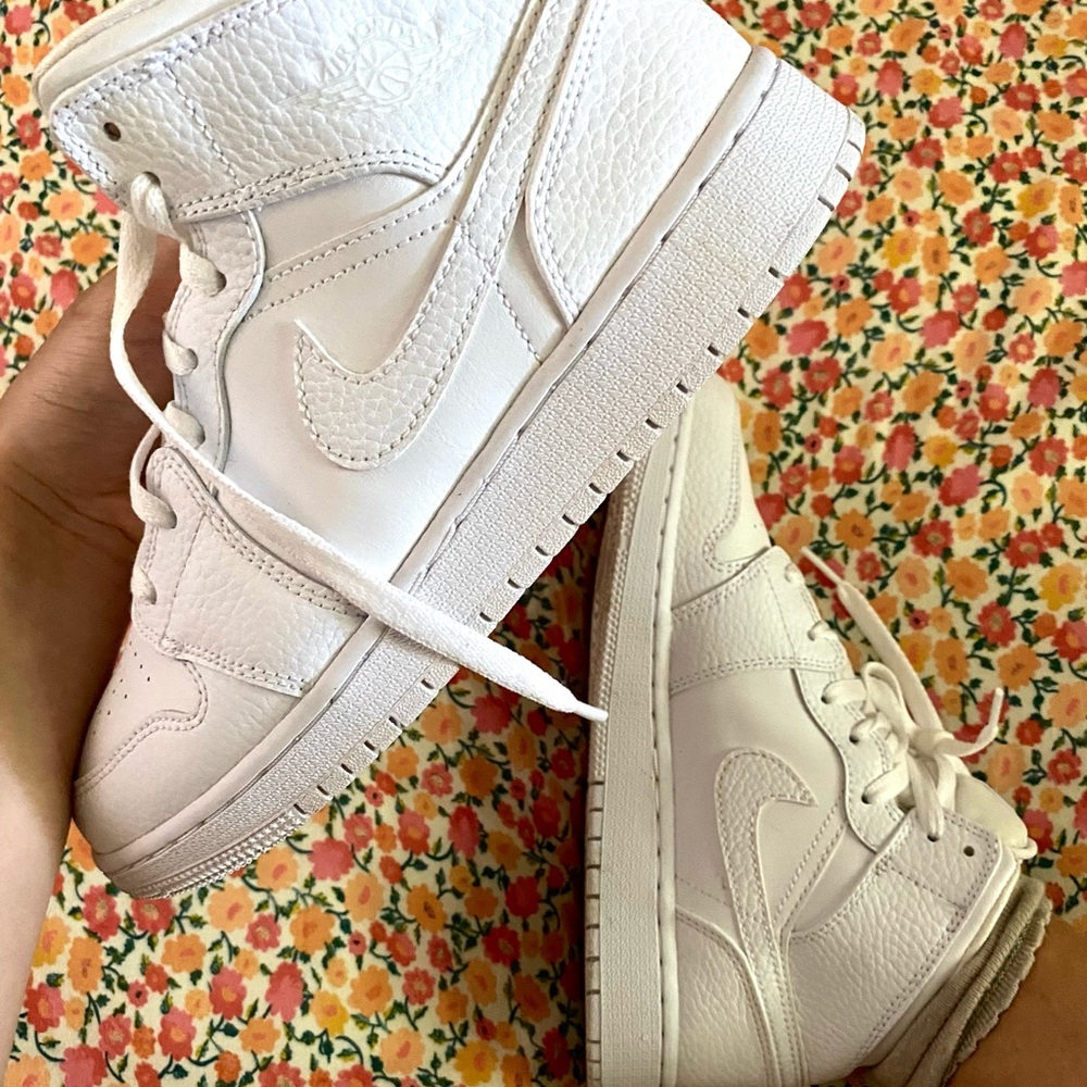 Nike Air Jordan 1 Mid Sneakers (all white)
